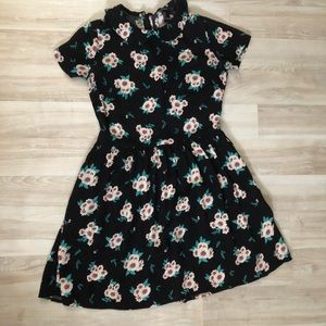 black floral dress with collar and pockets